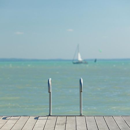 Blue4 Apartment Balatonfůzfő 외부 사진