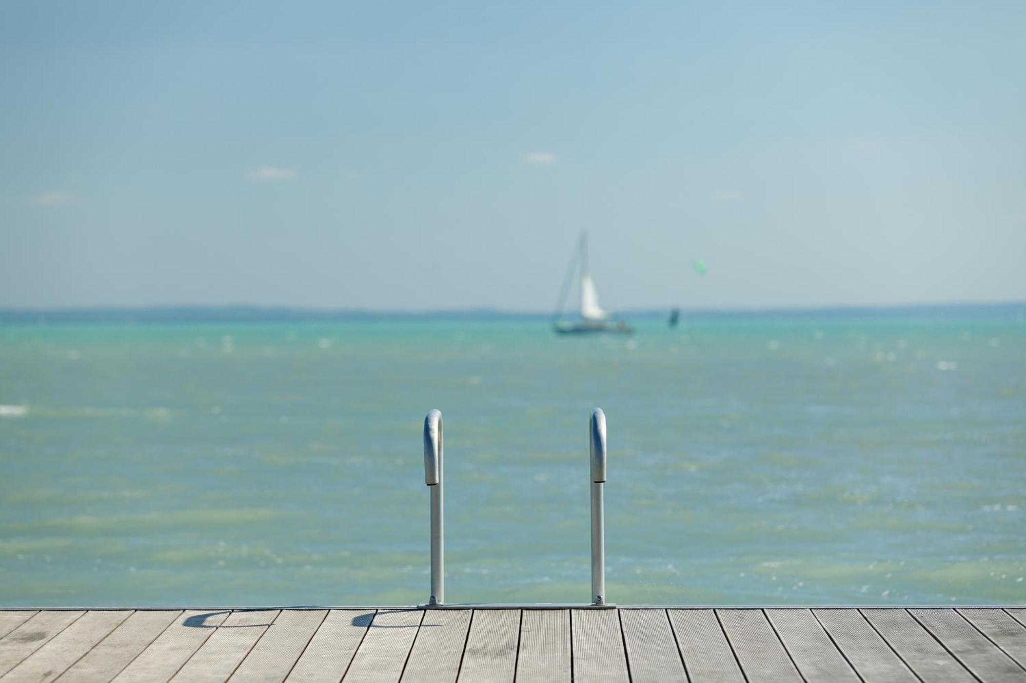 Blue4 Apartment Balatonfůzfő 외부 사진