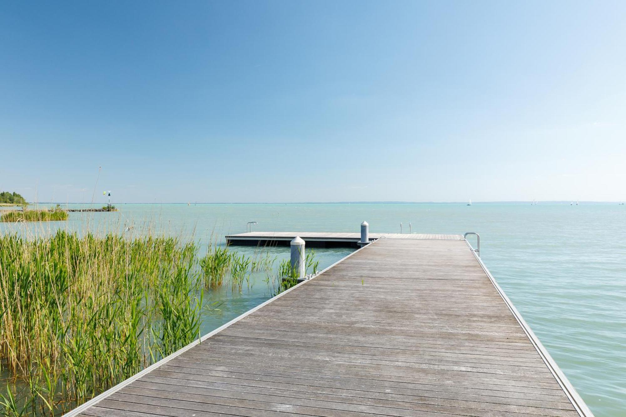 Blue4 Apartment Balatonfůzfő 외부 사진